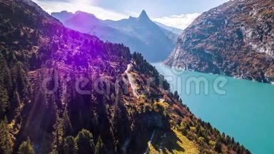 绿松石湖蓝绿松石山秋季瑞士航空